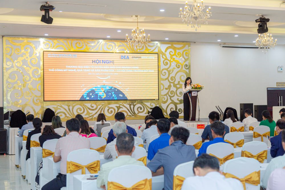 Triển khai kế hoạch đào tạo về thương mại điện tử năm 2024