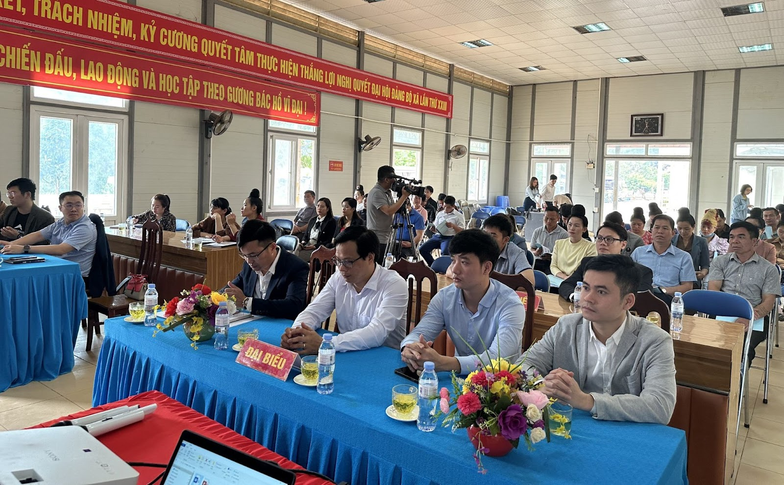 Đồng hành cùng doanh nghiệp, hợp tác xã Sơn La phát triển thương mại điện tử