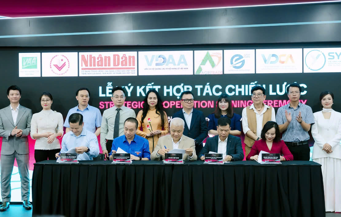 Đồng hành cùng hàng trăm nghìn tiểu thương truyền thống tiếp cận thương mại điện tử và kinh tế số