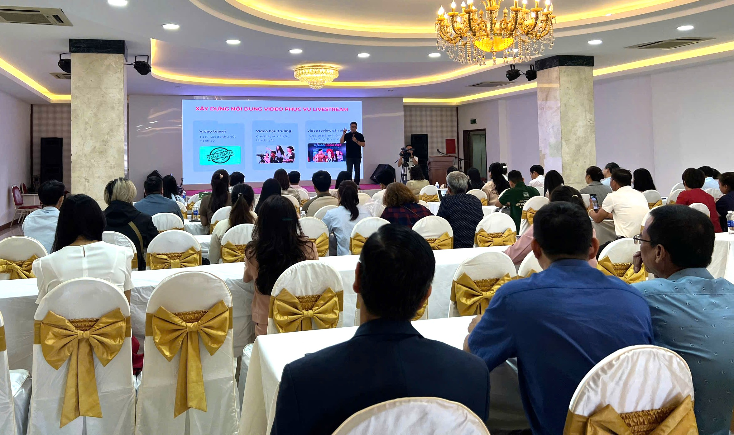 Tăng cường kỹ năng kinh doanh trên môi trường số và chiến lược livestream hiệu quả cho doanh nghiệp Gia Lai