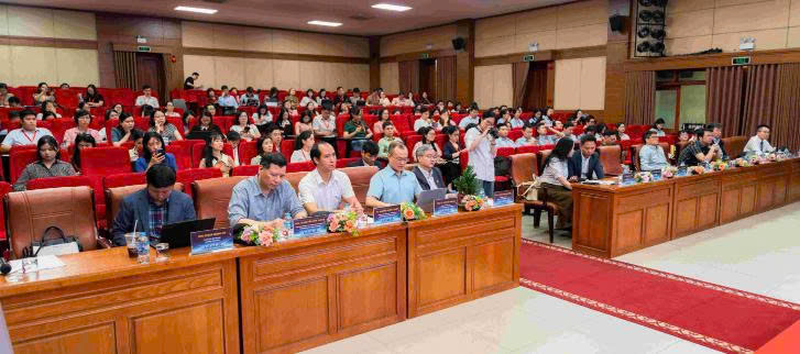 Tổng kết chương trình “Tập huấn giảng viên Thương mại điện tử và Kinh tế số năm 2025”