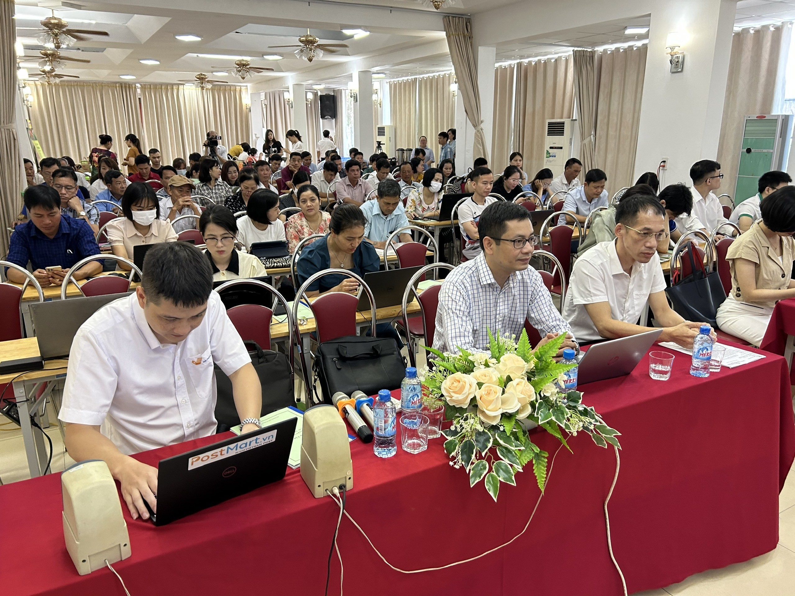 Doanh nghiệp, HTX, hộ kinh doanh tại Hải Dương sôi nổi tham gia tập huấn đưa sản phẩm lên sàn TMĐT